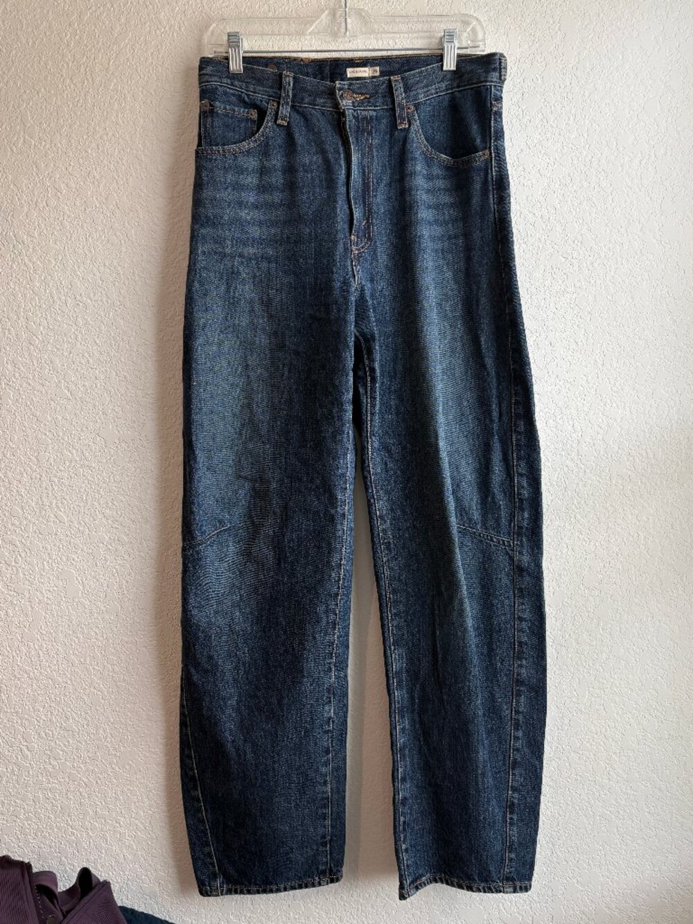 Levi's Cinch Barrel Women's Jeans